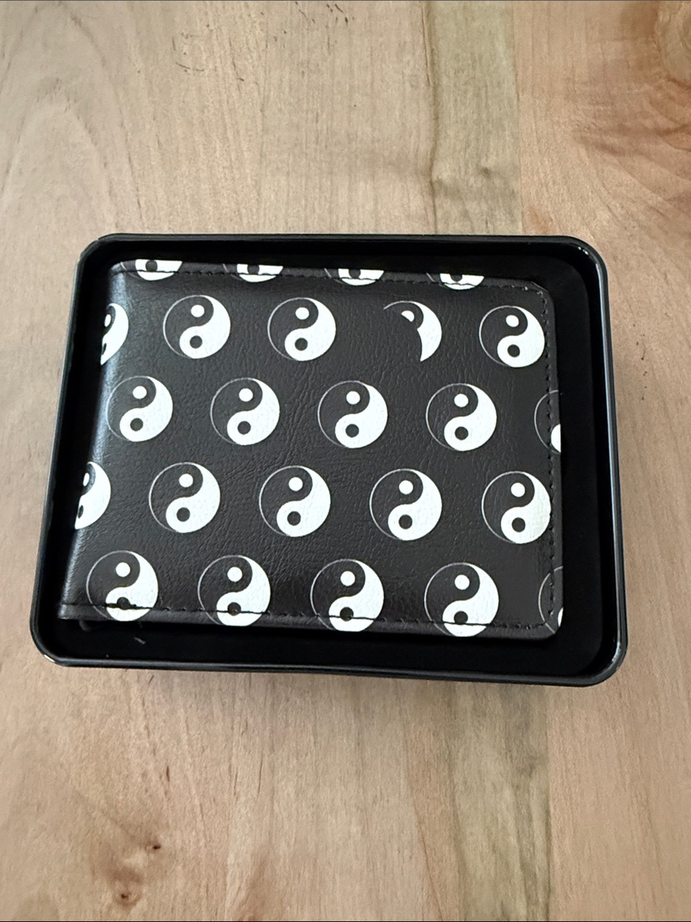 Buckle-Down Black Card & Key Holder with White Yin Yang Pattern